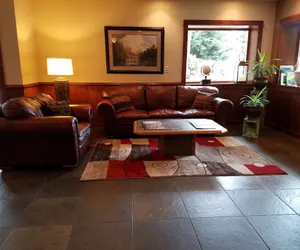 Photo 3 - Redwood Garden Inn