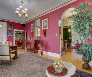 Photo 4 - Greystone Manor Bed & Breakfast