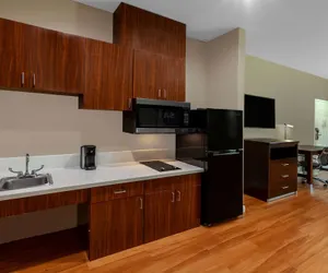 Photo 5 - Super 8 by Wyndham Houston Northwest Cypress