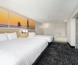 Photo 5 - Days Inn & Suites by Wyndham Norton Shores/Muskegon