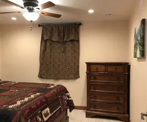 Photo 4 - Delta Dome Home Basement Apartment