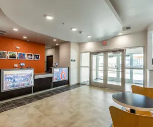 Photo 5 - Motel 6 Las Vegas, NV - Motor Speedway