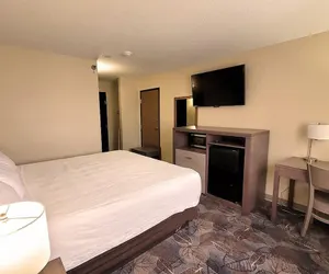 Photo 3 - Shooting Star Casino & Hotel