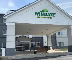 Photo 2 - Wingate by Wyndham Uniontown