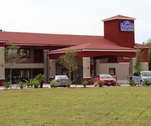 Photo 2 - Atlantis Inn and Suites