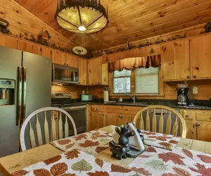 Photo 4 - Cherry Beary Den Nevaeh Cabin Rentals