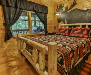 Photo 3 - Cherry Beary Den Nevaeh Cabin Rentals