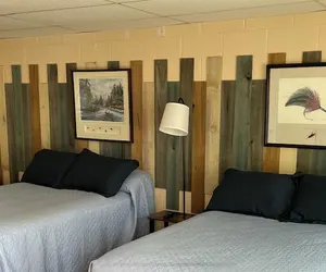 Photo 5 - Riverview Inn