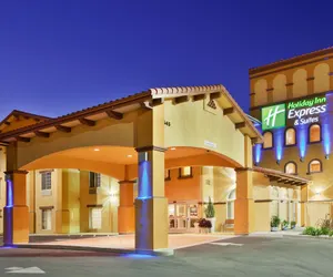 Photo 2 - Holiday Inn Express & Suites Willows by IHG