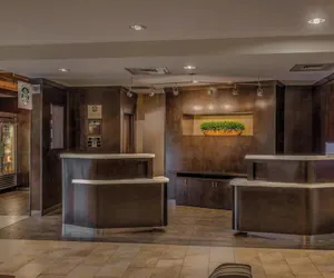 Photo 4 - Courtyard by Marriott Greensboro Airport