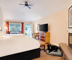 Photo 5 - Oregon Garden Resort