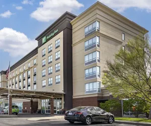 Photo 2 - Holiday Inn Louisville Airport South by IHG