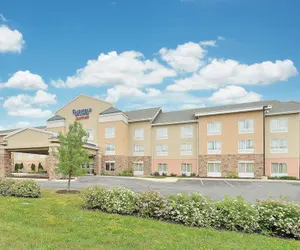 Photo 2 - Fairfield Inn & Suites by Marriott Fort Wayne