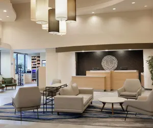 Photo 3 - Fairfield Inn & Suites by Marriott Miami Airport South