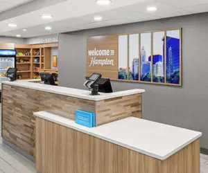 Photo 5 - Hampton Inn & Suites Charlotte Airport