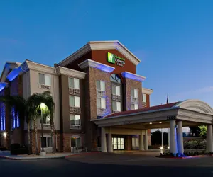 Photo 2 - Holiday Inn Express Hotel & Suites Fresno South, an IHG Hotel