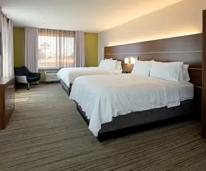 Photo 3 - Holiday Inn Express Hotel & Suites Fresno South, an IHG Hotel