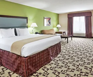 Photo 2 - Holiday Inn Express Troutville by IHG