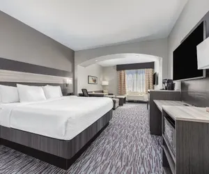 Photo 2 - La Quinta Inn & Suites by Wyndham Allen at The Village