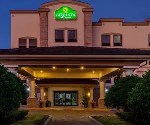 Photo 2 - La Quinta Inn & Suites by Wyndham Port Orange / Daytona