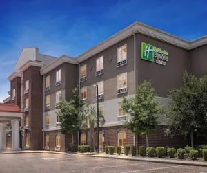 Photo 2 - Holiday Inn Express and Suites Savannah - Midtown by IHG