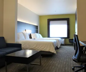 Photo 4 - Holiday Inn Express & Suites Napa American Canyon by IHG