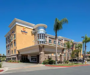 Photo 2 - Comfort Suites Ontario Airport Convention Center