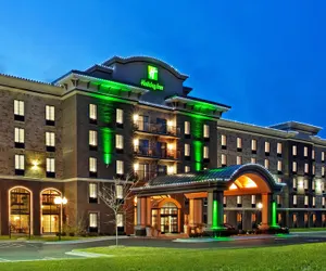 Photo 2 - Holiday Inn Midland, an IHG Hotel