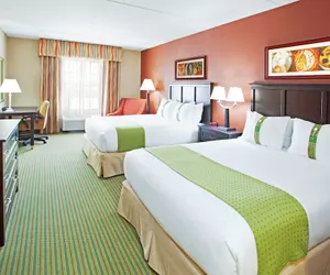 Photo 5 - Holiday Inn Midland, an IHG Hotel