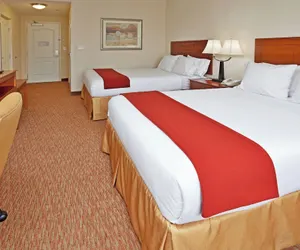 Photo 5 - Holiday Inn Express Hotel & Suites Greensboro Airport Area, an IHG Hotel