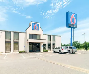 Photo 2 - Motel 6 Oklahoma City, OK - South