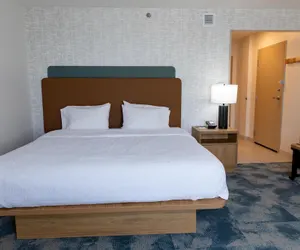 Photo 5 - Hampton Inn & Suites Jennings