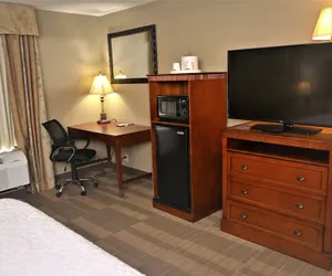 Photo 5 - Hampton Inn & Suites Jennings