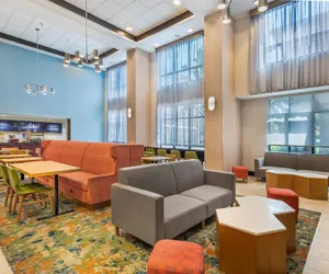 Photo 4 - Hampton Inn & Suites Moreno Valley