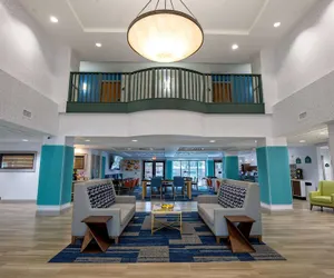 Photo 3 - Wingate by Wyndham Lafayette Airport