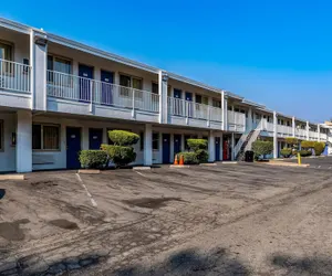Photo 2 - Motel 6 Concord, CA