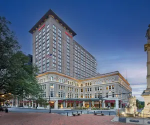 Photo 2 - Lancaster Marriott at Penn Square