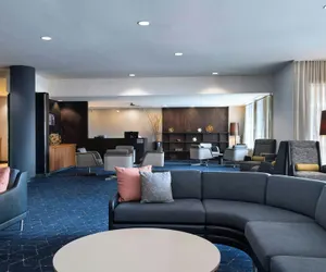 Photo 2 - Courtyard Marriott Aksarben Village