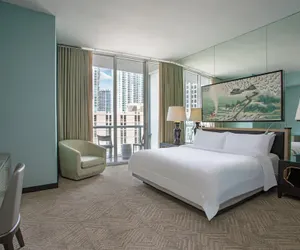 Photo 5 - W Miami