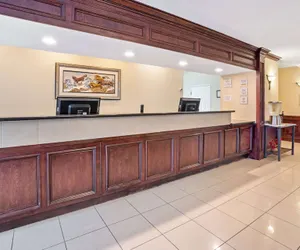 Photo 3 - La Quinta Inn & Suites by Wyndham Houston - Magnolia