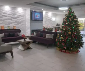 Photo 5 - La Quinta Inn & Suites by Wyndham Houston - Magnolia