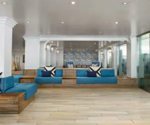 Photo 4 - Allegria Hotel