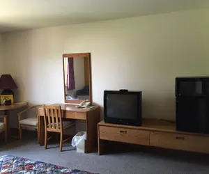 Photo 4 - Motel 6 Prairie Du Chien, WI