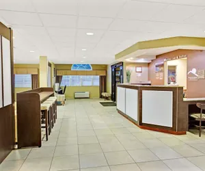 Photo 3 - Microtel Inn & Suites by Wyndham Bryson City