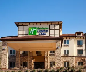 Photo 2 - Holiday Inn Express & Suites Frazier Park, An IHG Hotel