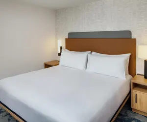 Photo 4 - Hampton Inn Nashua