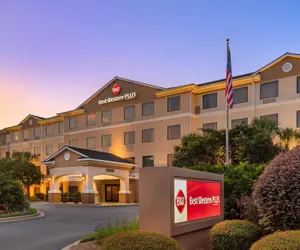 Photo 2 - Best Western Plus Valdosta Hotel & Suites