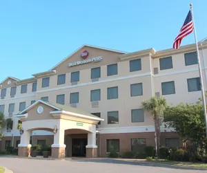 Photo 2 - Best Western Plus Valdosta Hotel & Suites