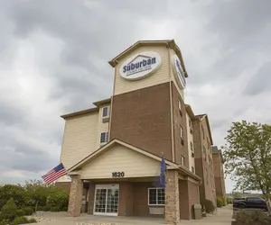Photo 2 - Suburban Studios Clarksville-Louisville North