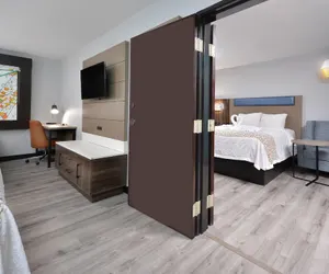 Photo 5 - Brookstone Lodge near Biltmore Village, an Ascend Collection Hotel